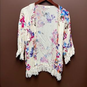 ‼️LAST CHANCE‼️ floral print kimono with fringe